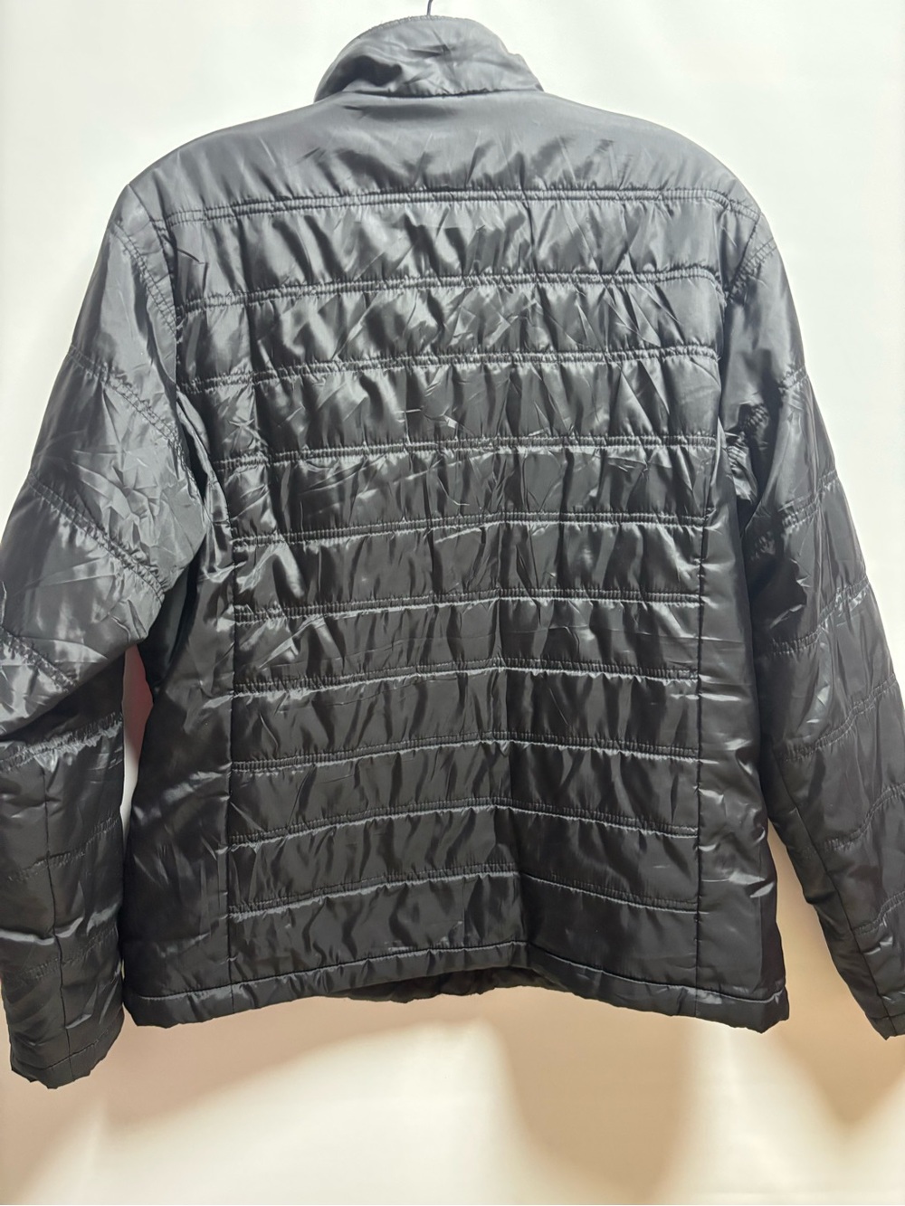 L.L. Bean Women’s Black Quilted Puffer Jacket with Fleece Collar - Picture 5 of 5